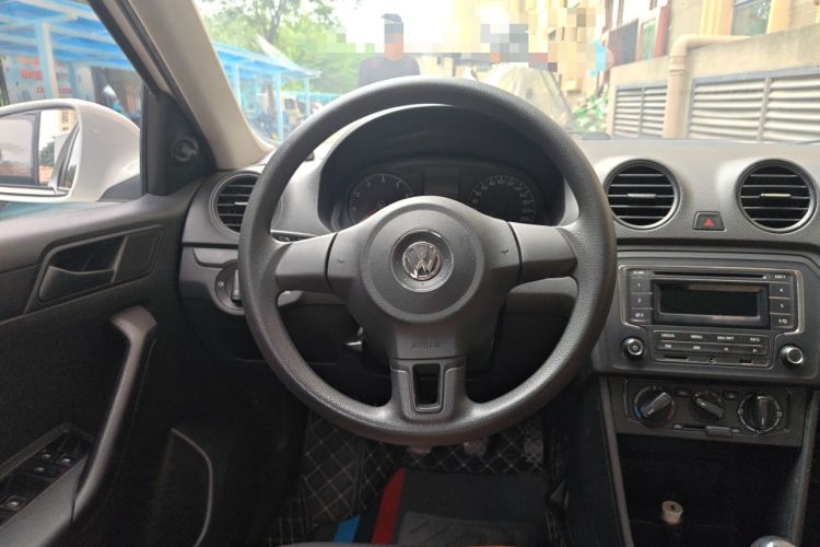 Used Volkswagen Jetta 2013 1.4L Manual Fashion Model Steering Wheel
