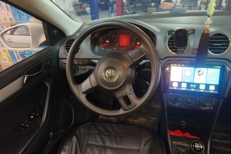 Used Volkswagen Jetta 2013 1.6L Manual Comfort Model Steering Wheel