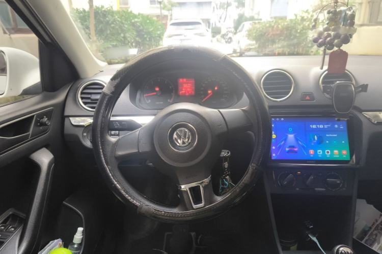 Used Volkswagen Jetta 2013 1.6L Manual Fashion Edition Steering Wheel