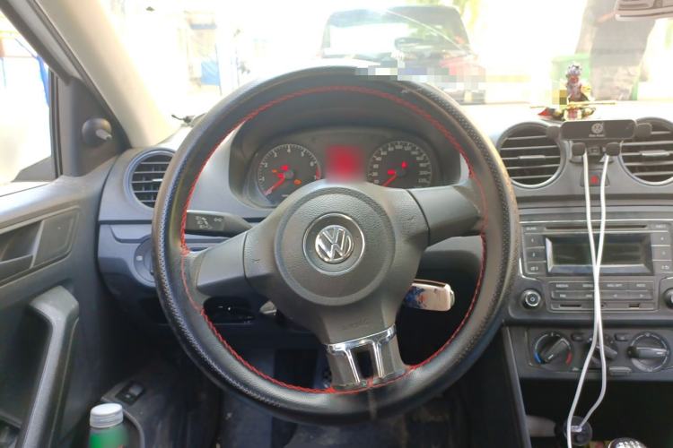 Used Volkswagen Jetta 2013 1.6L Manual Fashion Edition Steering Wheel