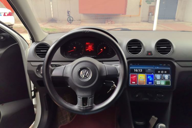 Used Volkswagen Jetta 2013 1.6L Manual Fashion Edition Steering Wheel
