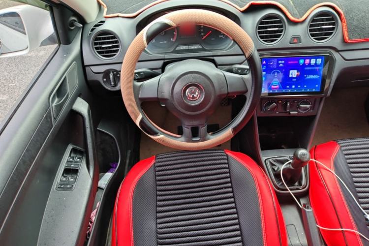 Used Volkswagen Jetta 2013 1.4L Manual Fashion Model Steering Wheel