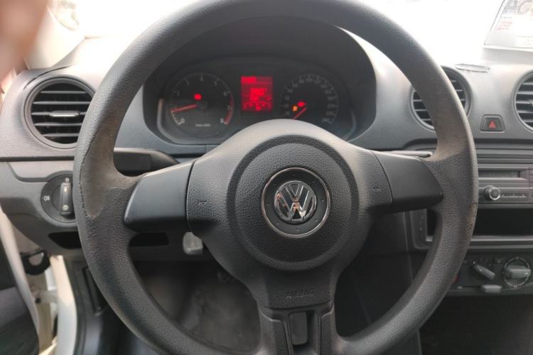Used Volkswagen Jetta 2013 1.6L Manual Fashion Edition Steering Wheel