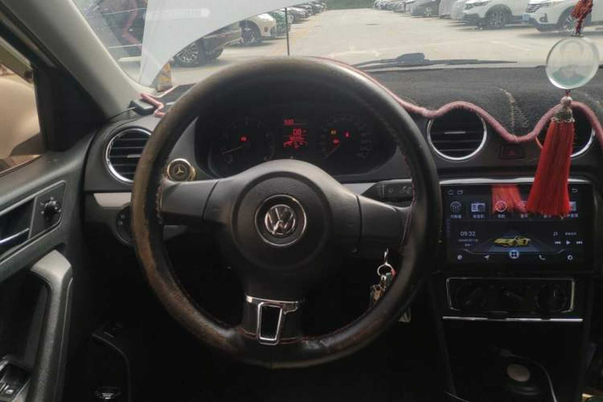Used Volkswagen Jetta 2013 1.6L Manual Comfort Model Steering Wheel