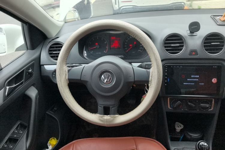 Used Volkswagen Jetta 2013 1.6L Manual Comfort Model Steering Wheel