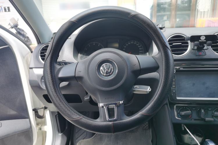 Used Volkswagen Jetta 2013 1.6L Automatic Comfort Model Steering Wheel