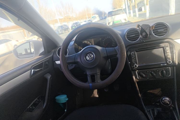 Used Volkswagen Jetta 2013 1.6L Manual Comfort Model Steering Wheel