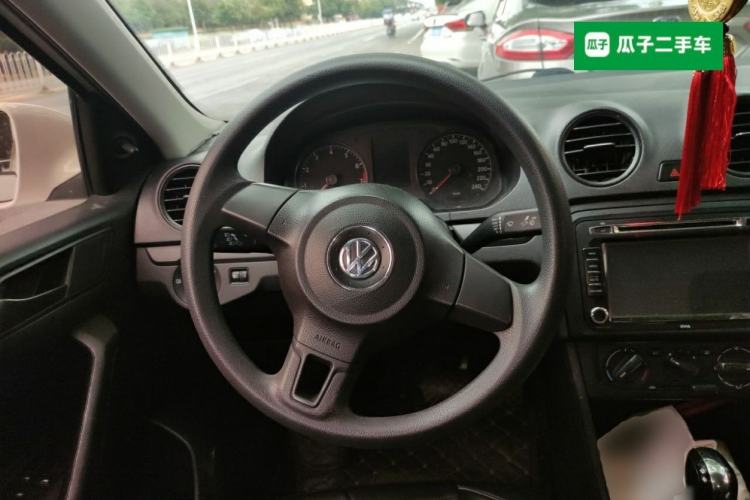 Used Volkswagen Jetta 2013 1.6L Automatic Fashion Model Steering Wheel