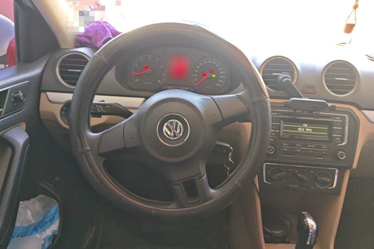 Used Volkswagen Jetta 2013 1.6L Automatic Comfort Model Steering Wheel