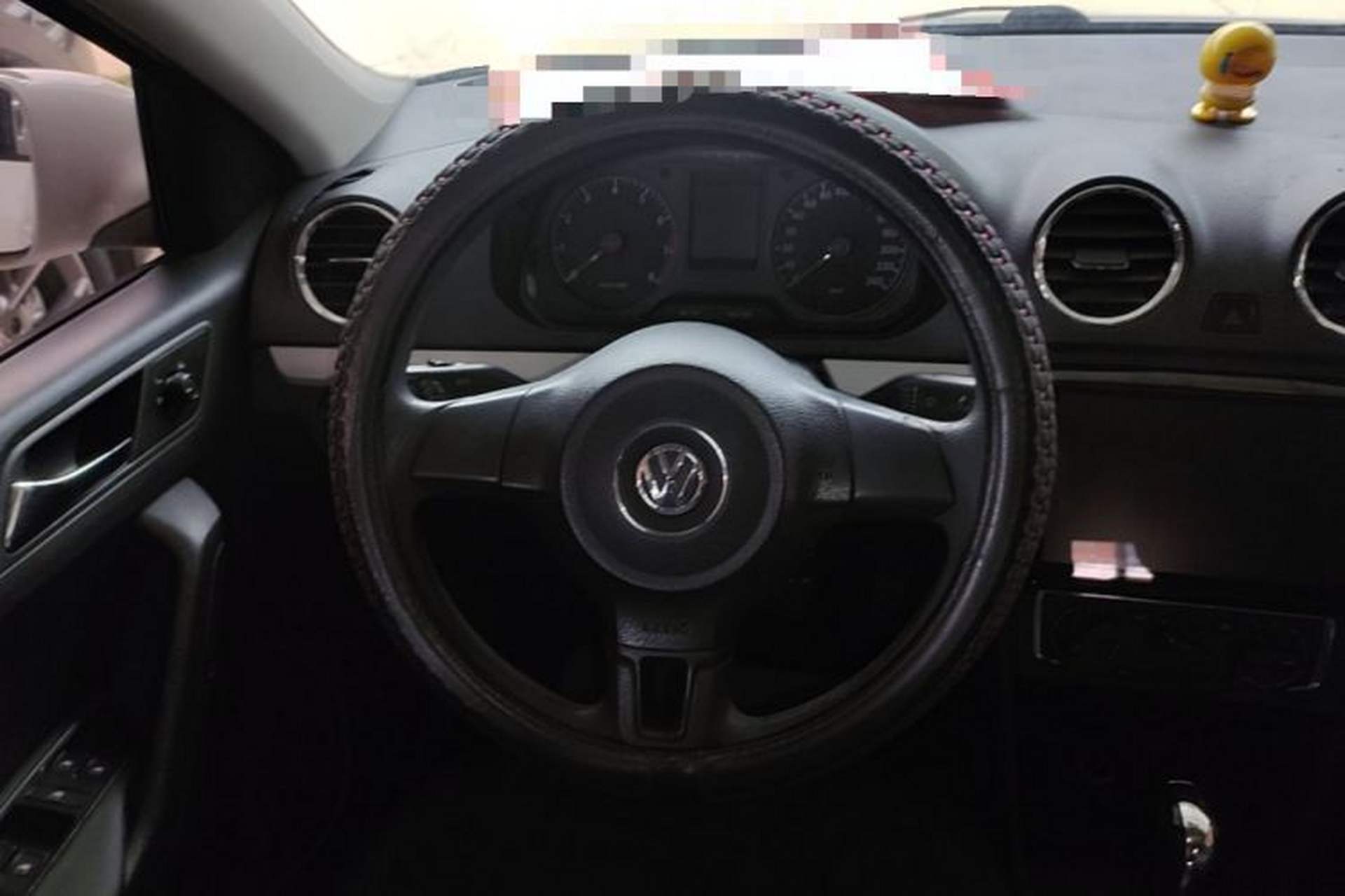 Used Volkswagen Jetta 2013 1.6L Automatic Comfort Model Steering Wheel