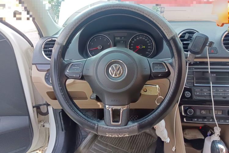 Used Volkswagen Jetta 2013 1.6L Automatic Luxury Model Steering Wheel