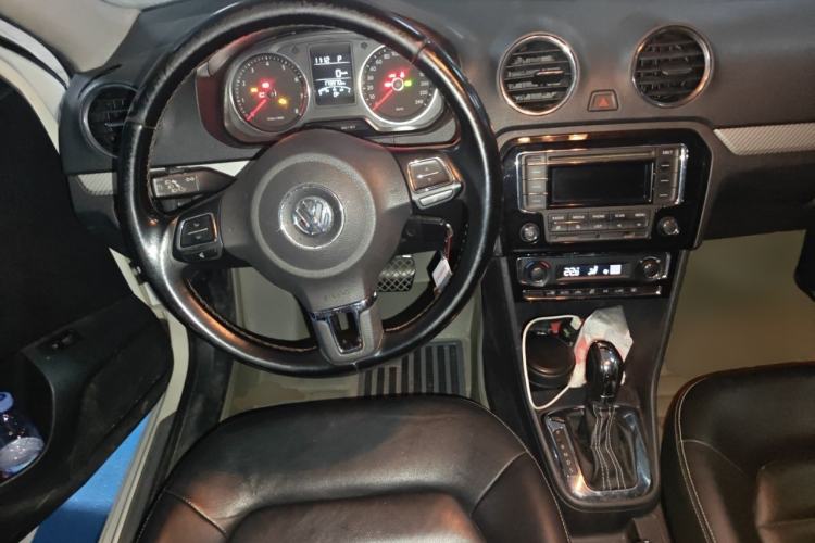 Used Volkswagen Jetta 2013 1.6L Automatic Luxury Model Steering Wheel