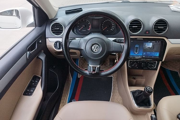 Used Volkswagen Jetta 2013 1.6L Manual Comfort Model Steering Wheel