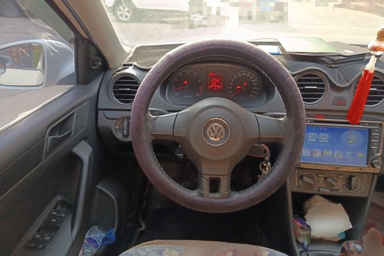 Used Volkswagen Jetta 2013 1.6L Manual Fashion Edition Steering Wheel