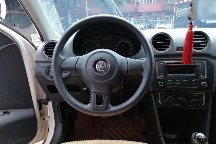 Used Volkswagen Jetta 2013 1.6L Manual Comfort Model Steering Wheel