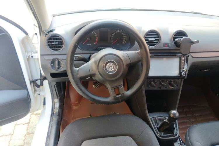 Used Volkswagen Jetta 2013 1.6L Manual Fashion Edition Steering Wheel