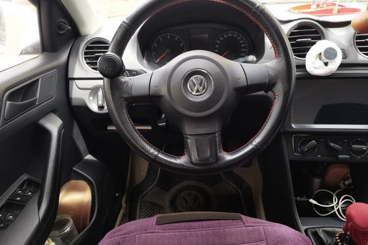 Used Volkswagen Jetta 2013 1.4L Manual Fashion Model Steering Wheel