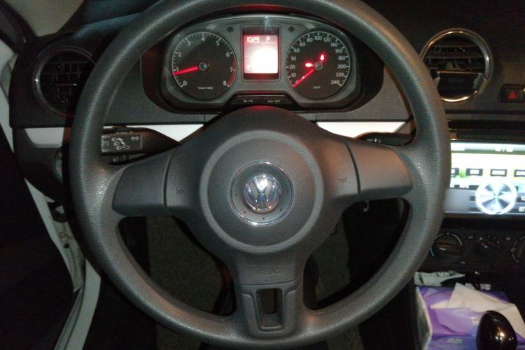 Used Volkswagen Jetta 2013 1.6L Automatic Comfort Model Steering Wheel
