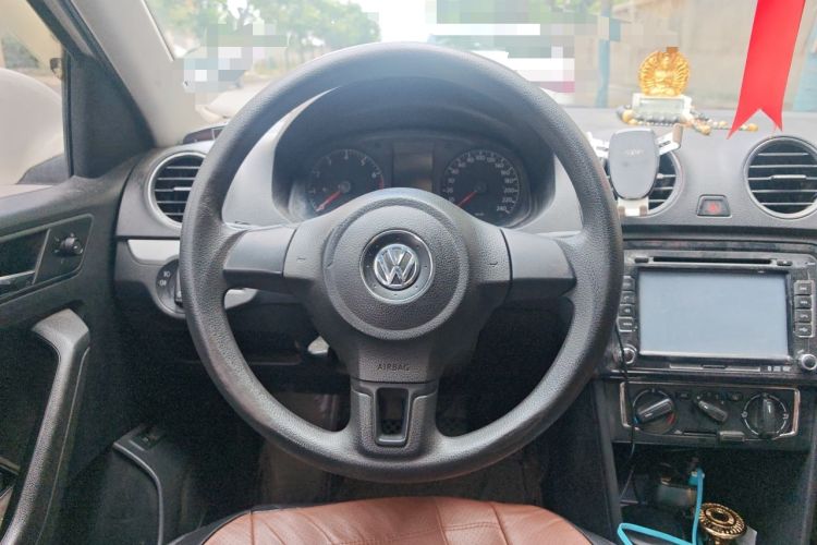 Used Volkswagen Jetta 2013 1.6L Manual Comfort Model Steering Wheel