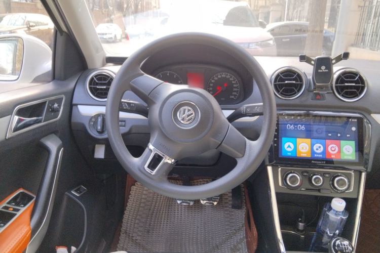 Used Volkswagen Jetta 2013 1.6L Manual Comfort Model Steering Wheel