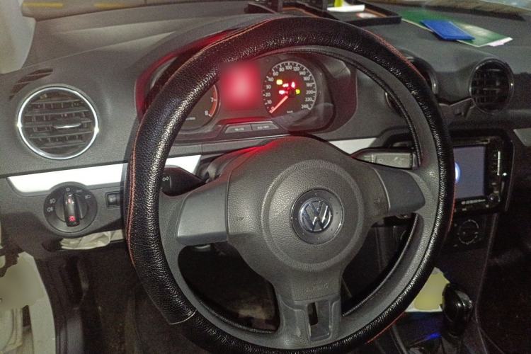 Used Volkswagen Jetta 2013 1.6L Automatic Comfort Model Steering Wheel