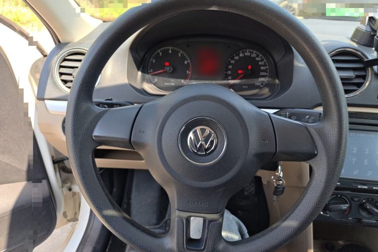 Used Volkswagen Jetta 2013 1.6L Automatic Comfort Model Steering Wheel