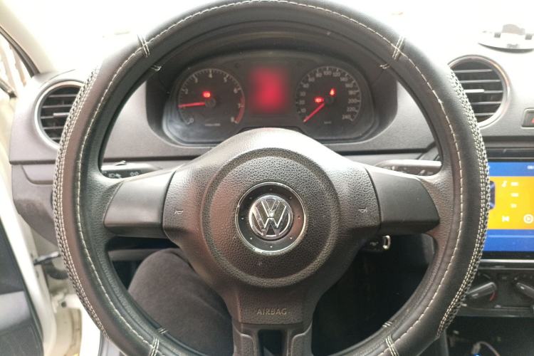 Used Volkswagen Jetta 2013 1.6L Automatic Comfort Model Steering Wheel
