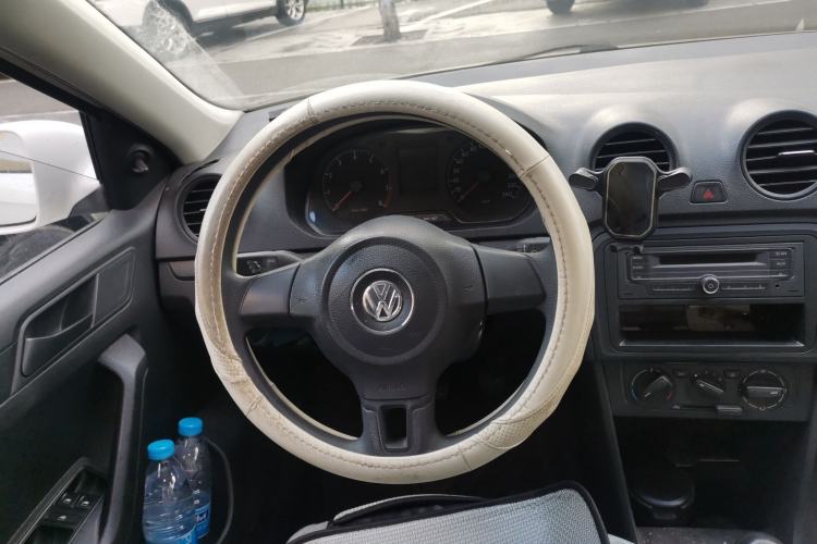 Used Volkswagen Jetta 2013 1.6L Manual Fashion Edition Steering Wheel