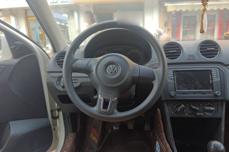 Used Volkswagen Jetta 2013 1.4L Manual Fashion Model Steering Wheel