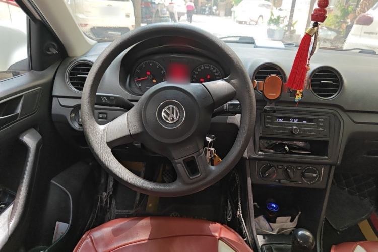 Used Volkswagen Jetta 2013 1.6L Manual Fashion Edition Steering Wheel