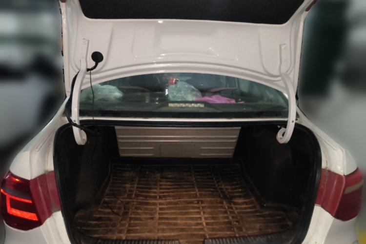 Used Volkswagen Jetta 2013 1.6L Manual Comfort Model Trunk
