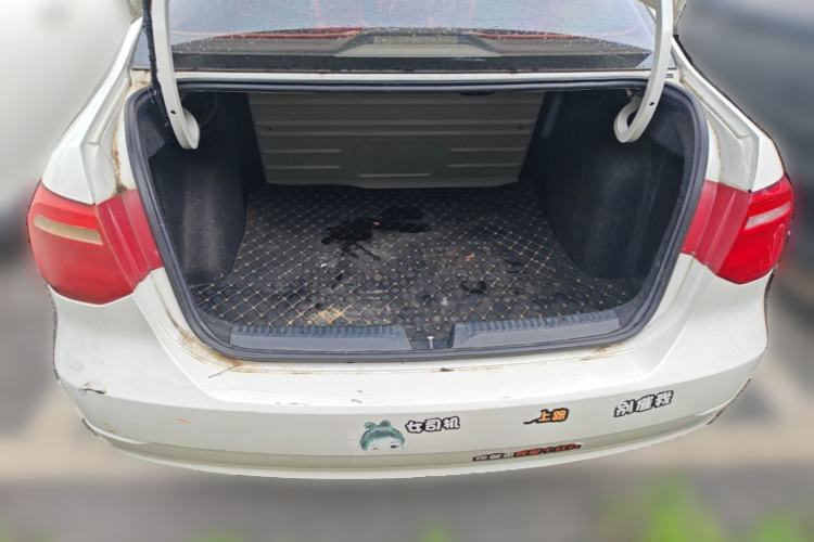Used Volkswagen Jetta 2013 1.4L Manual Fashion Model Trunk