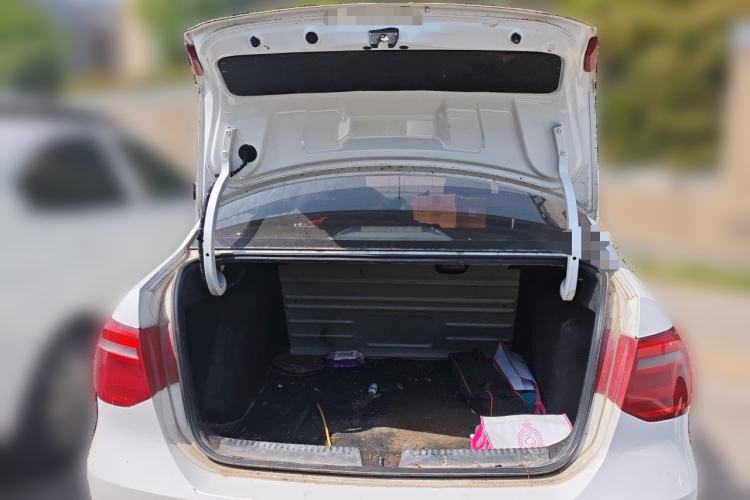 Used Volkswagen Jetta 2013 1.4L Manual Fashion Model Trunk
