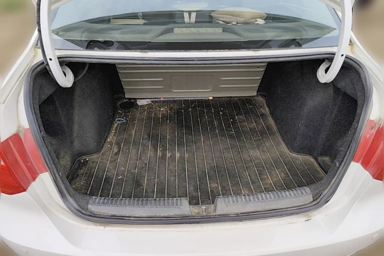 Used Volkswagen Jetta 2013 1.6L Manual Comfort Model Trunk