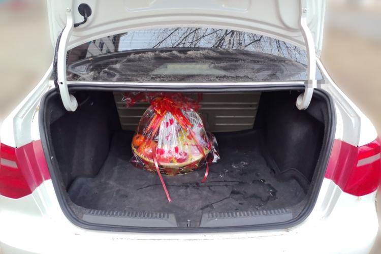 Used Volkswagen Jetta 2013 1.6L Manual Comfort Model Trunk