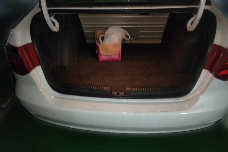 Used Volkswagen Jetta 2013 1.6L Automatic Comfort Model Trunk
