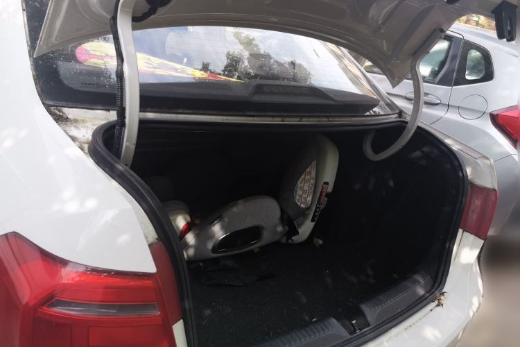 Used Volkswagen Jetta 2013 1.6L Manual Comfort Model Trunk