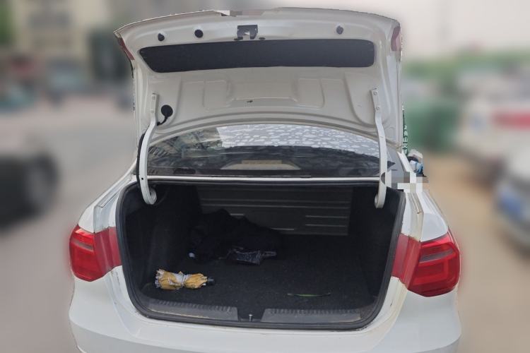 Used Volkswagen Jetta 2013 1.4L Manual Fashion Model Trunk