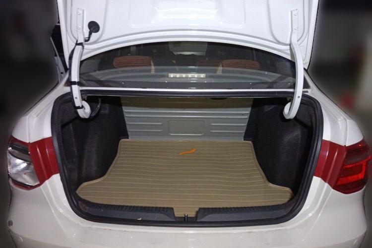 Used Volkswagen Jetta 2013 1.4L Manual Fashion Model Trunk