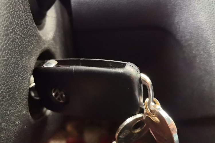 Used Volkswagen Jetta 2013 1.6L Manual Fashion Edition Vehicle Key