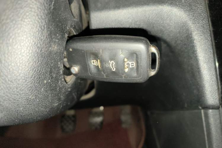 Used Volkswagen Jetta 2013 1.6L Manual Comfort Model Vehicle Key