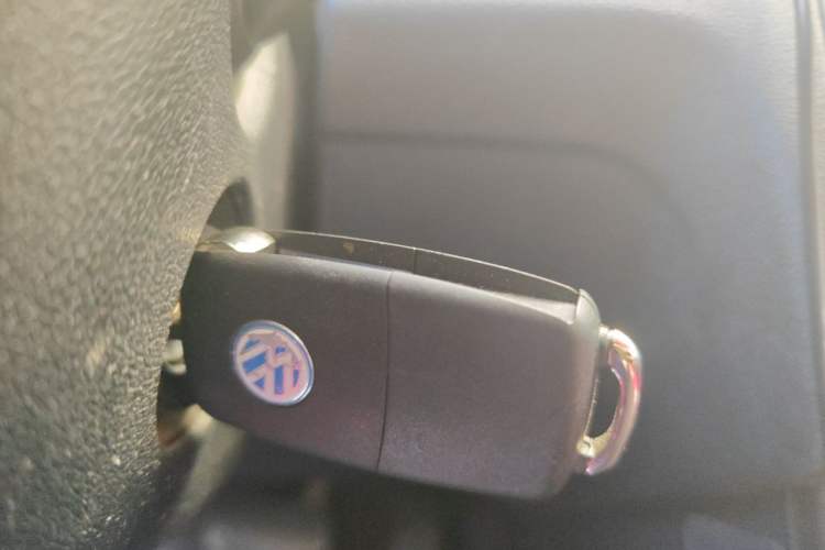 Used Volkswagen Jetta 2013 1.6L Automatic Fashion Model Vehicle Key