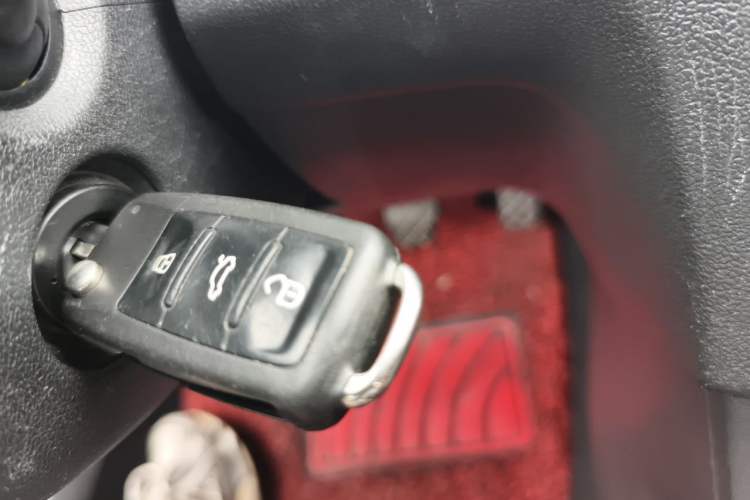 Used Volkswagen Jetta 2013 1.6L Manual Comfort Model Vehicle Key