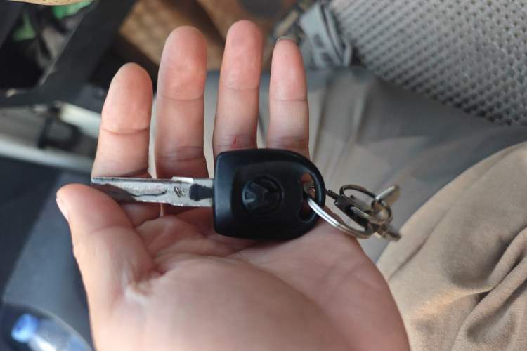 Used Volkswagen Jetta 2013 1.6L Manual Fashion Edition Vehicle Key