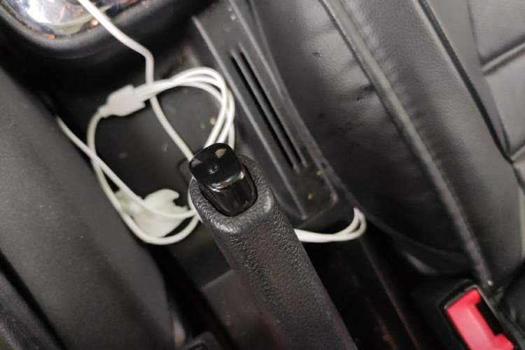 Used Volkswagen Jetta 2013 1.6L Automatic Fashion Model Vehicle Key