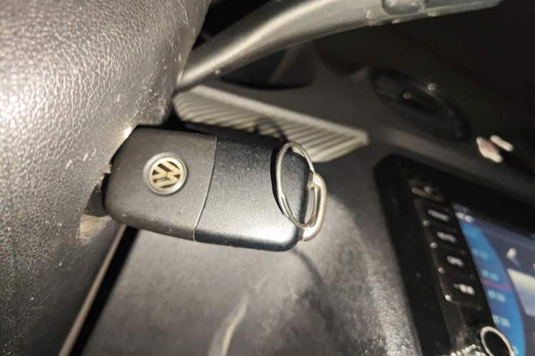 Used Volkswagen Jetta 2013 1.6L Automatic Luxury Model Vehicle Key