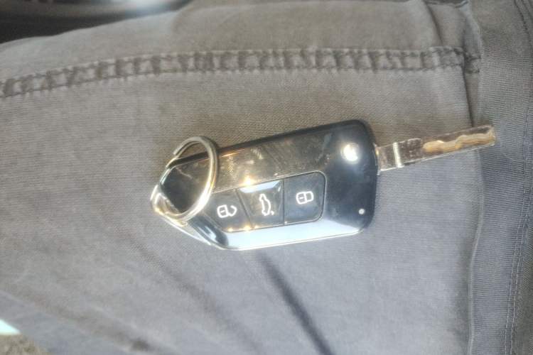 Used Volkswagen Jetta 2013 1.6L Automatic Comfort Model Vehicle Key