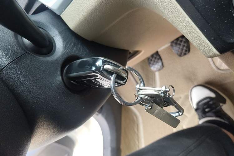 Used Volkswagen Jetta 2013 1.6L Manual Comfort Model Vehicle Key