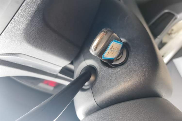 Used Volkswagen Jetta 2013 1.6L Automatic Fashion Model Vehicle Key