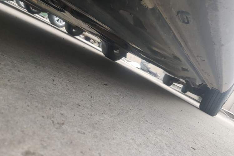 Used Volkswagen Jetta 2013 1.6L Manual Fashion Edition Chassis Front Left